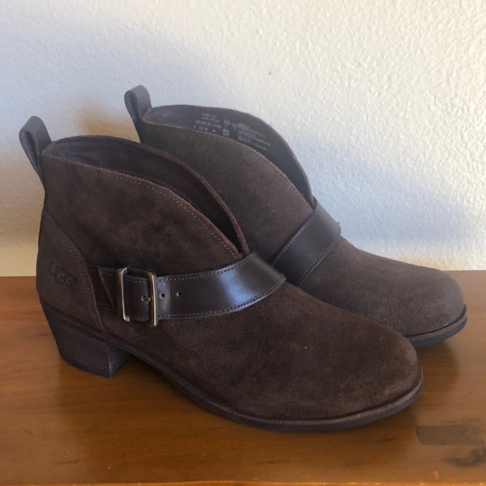 UGG Wright Belted Suede leather bootie .